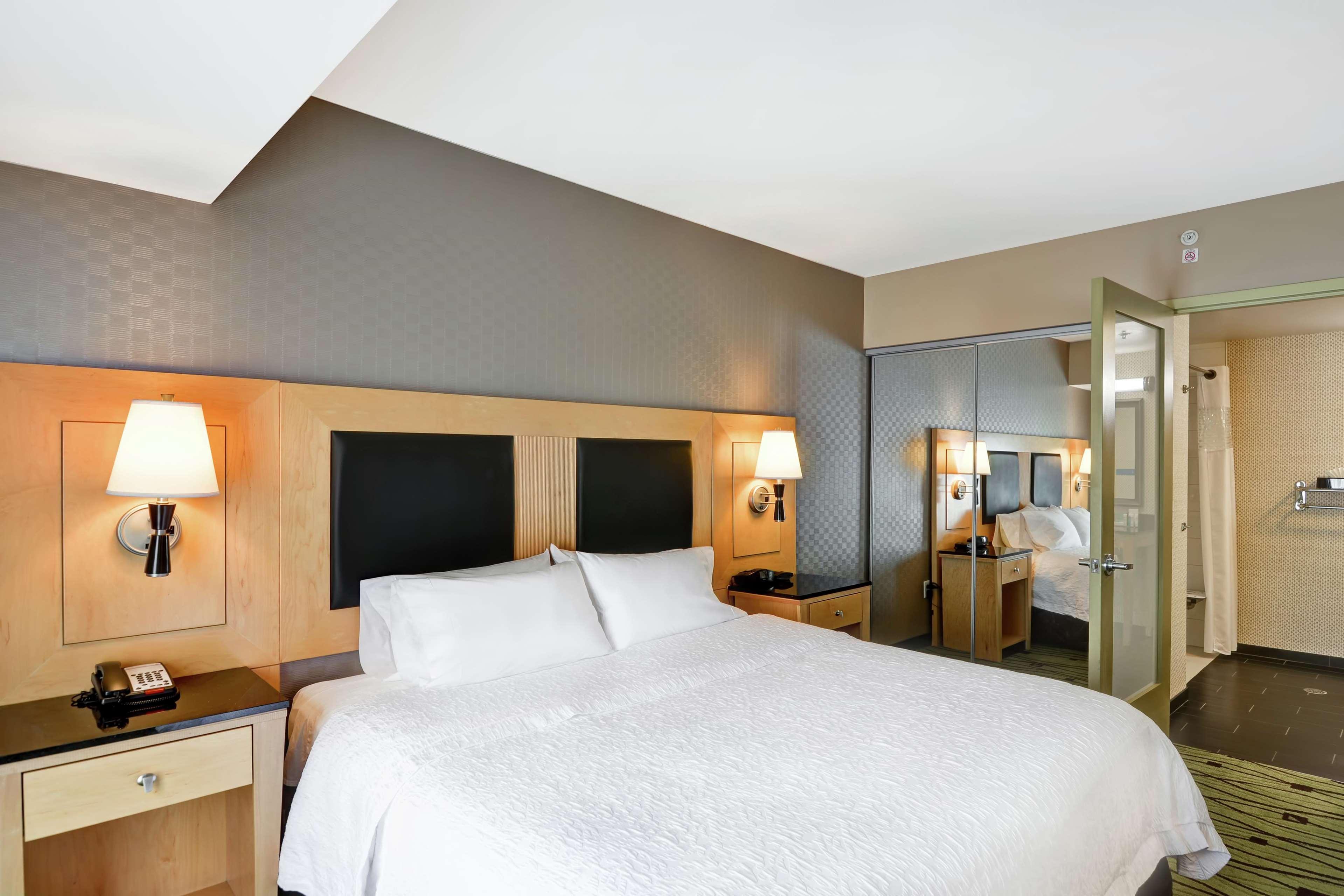 Hampton Inn & Suites Crabtree Raleigh Bagian luar foto