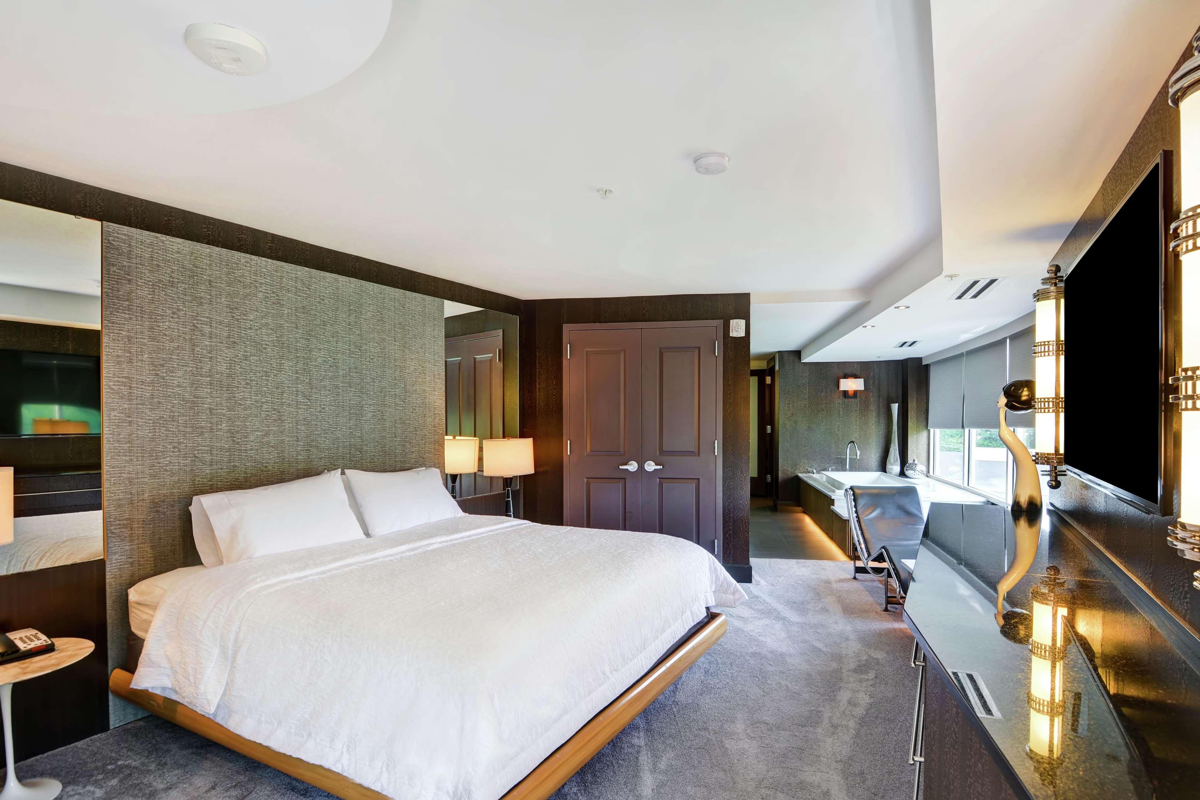 Hampton Inn & Suites Crabtree Raleigh Bagian luar foto