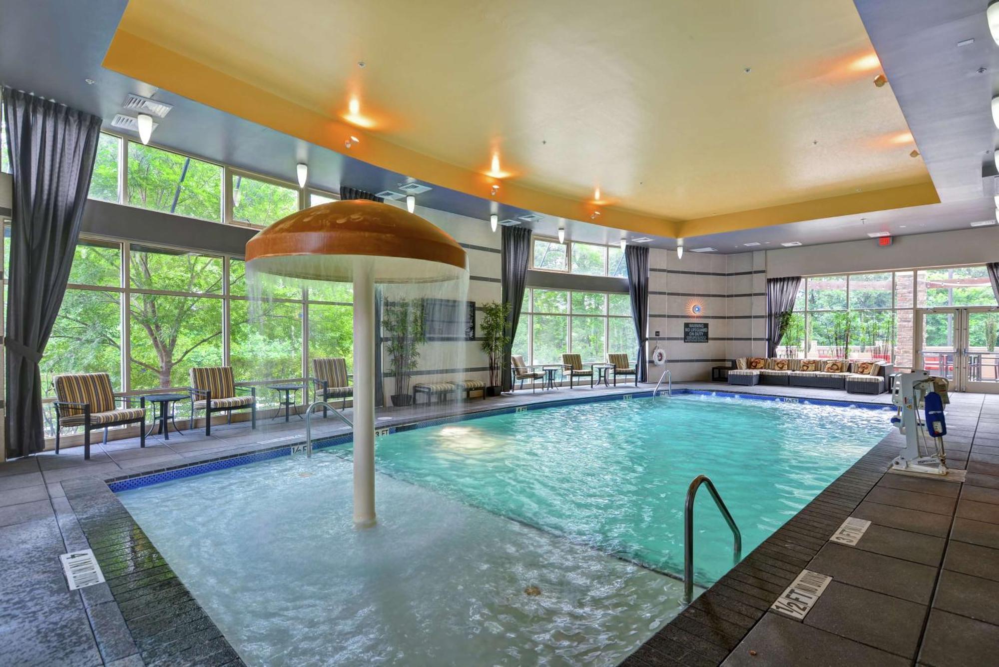 Hampton Inn & Suites Crabtree Raleigh Bagian luar foto