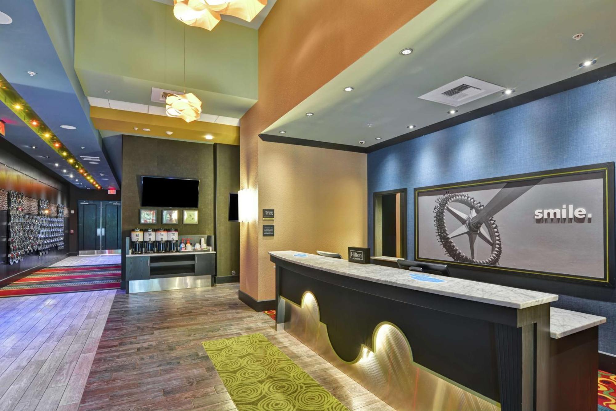 Hampton Inn & Suites Crabtree Raleigh Bagian luar foto