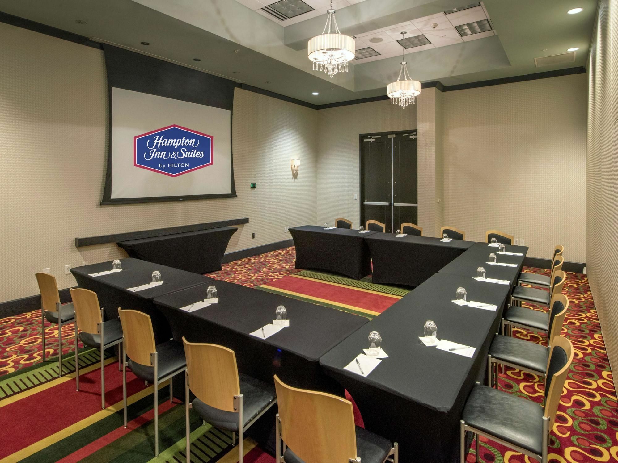 Hampton Inn & Suites Crabtree Raleigh Bagian luar foto