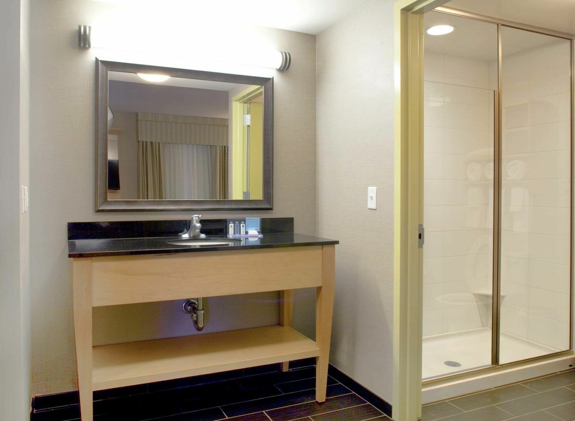 Hampton Inn & Suites Crabtree Raleigh Bagian luar foto